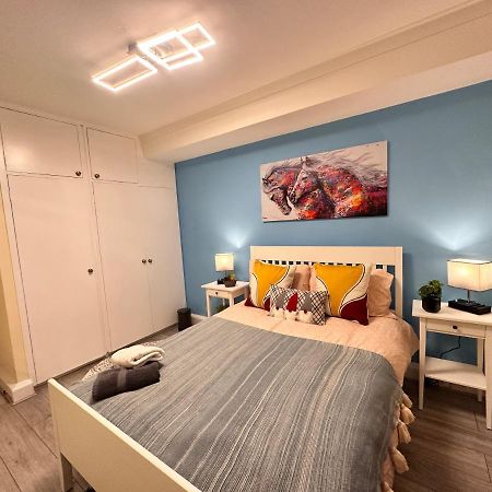 Posh 2-Bedroom, Living Room, Kitchen & 1.5 Bathroom Londres Exterior foto